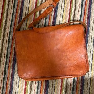 Men's Tan Leather Messenger Bag